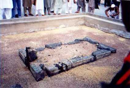 Khalifa Uthman Grave